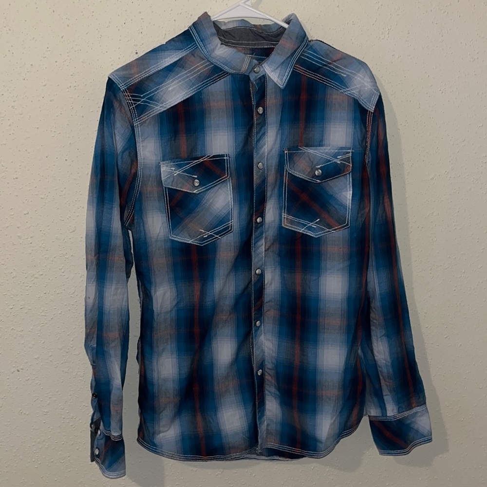 Buckle button down